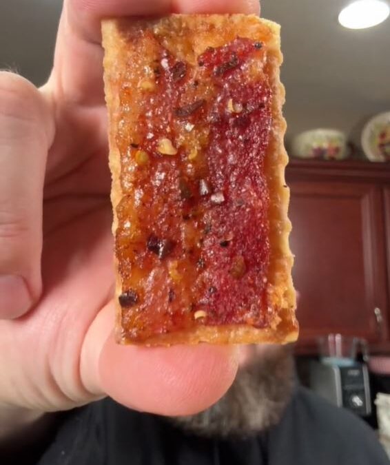 Sweet and Spicy Bacon Crackers