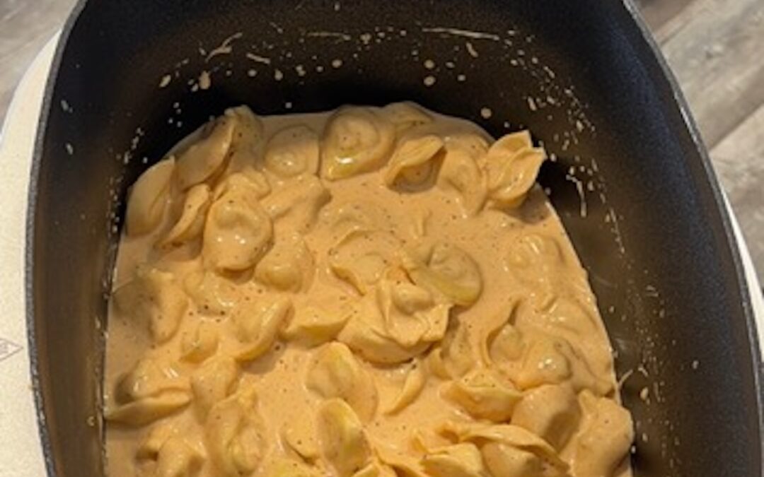 Cheesy Slow Cooker Tortellini