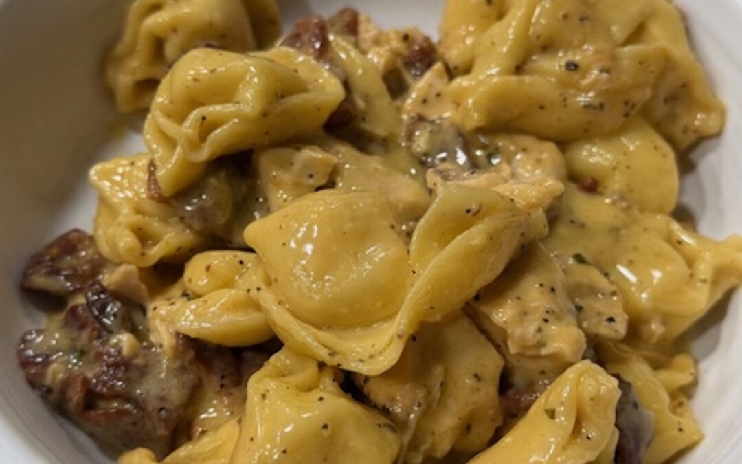 Chicken Bacon Ranch Tortellini (One Pot)